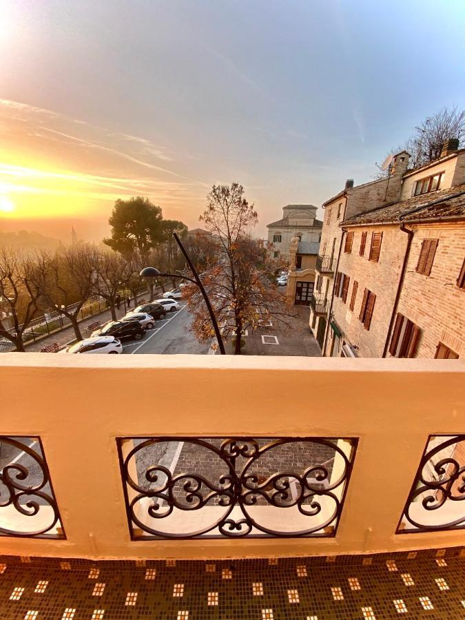 B&B Terrazza Sul Borgo Mogliano Eksteriør bilde