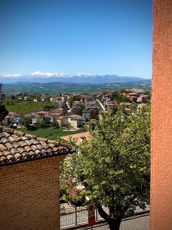 B&B Terrazza Sul Borgo Mogliano Eksteriør bilde